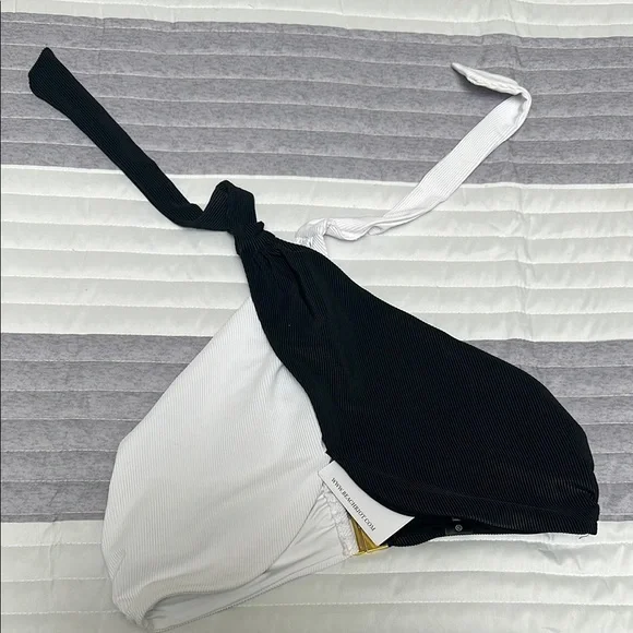 Beach Riot Black and White Bikini - Picture 2 of 7